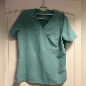 Figs scrub top Catarina sea glass